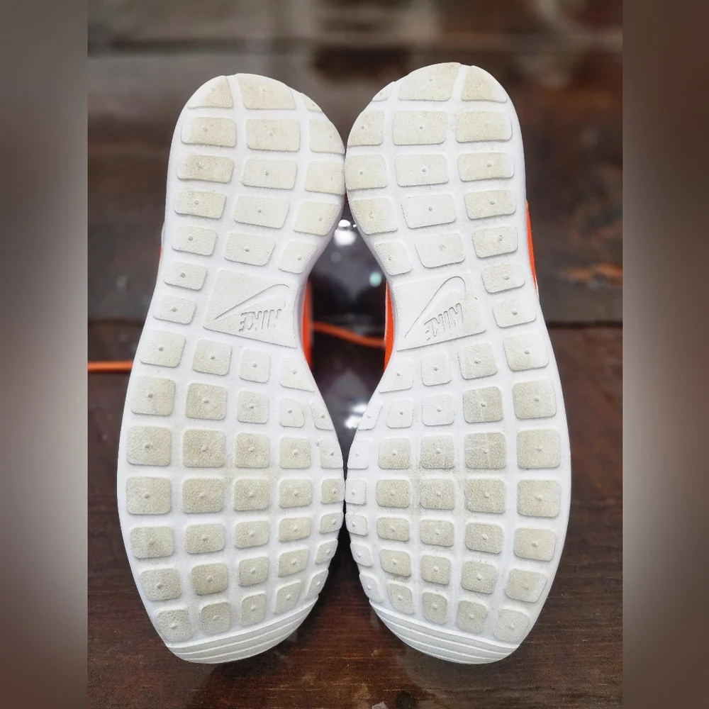 👸👟 Nike Women's 11.5 Roshe One 833928-800 - Picture 12 of 13